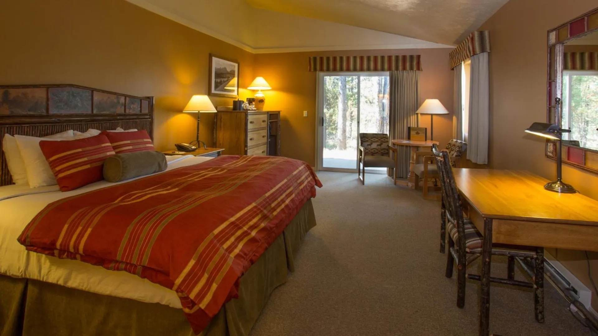 Headwaters Lodge & Cabins At Flagg Ranch Moran - Moran, United States ...